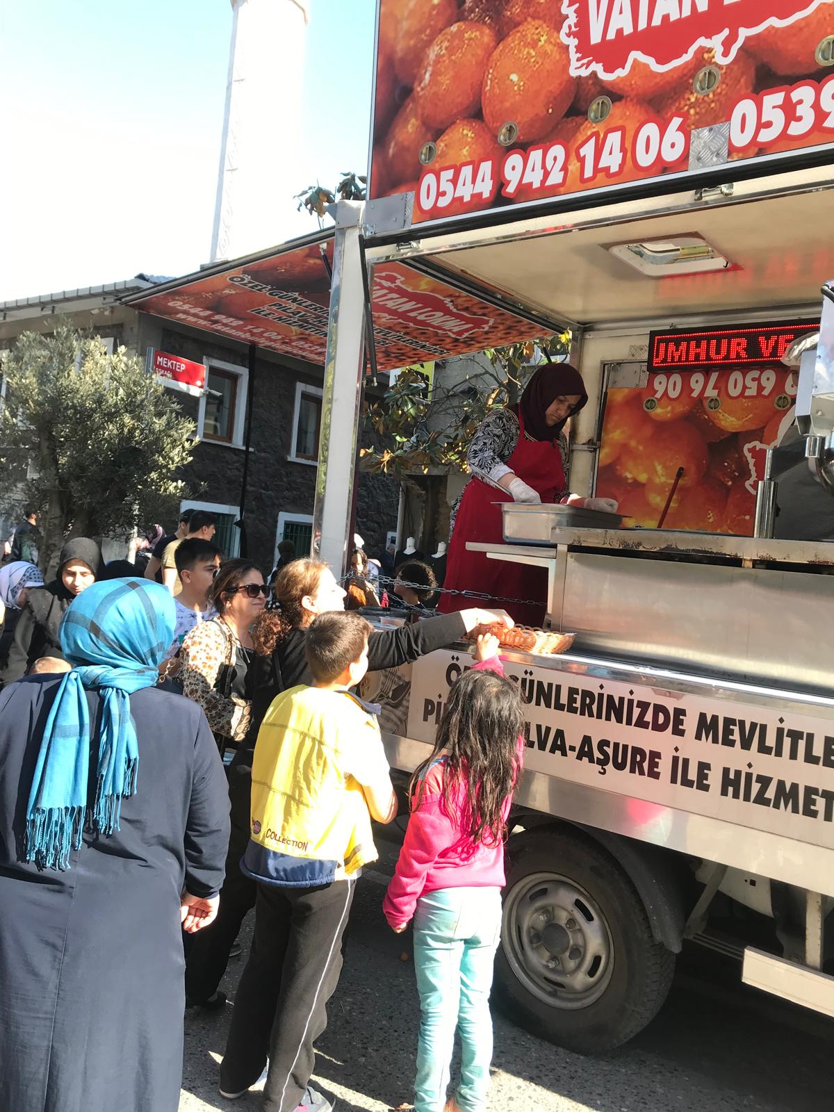 Üsküdar Hayır Lokması - sahadan kare 7